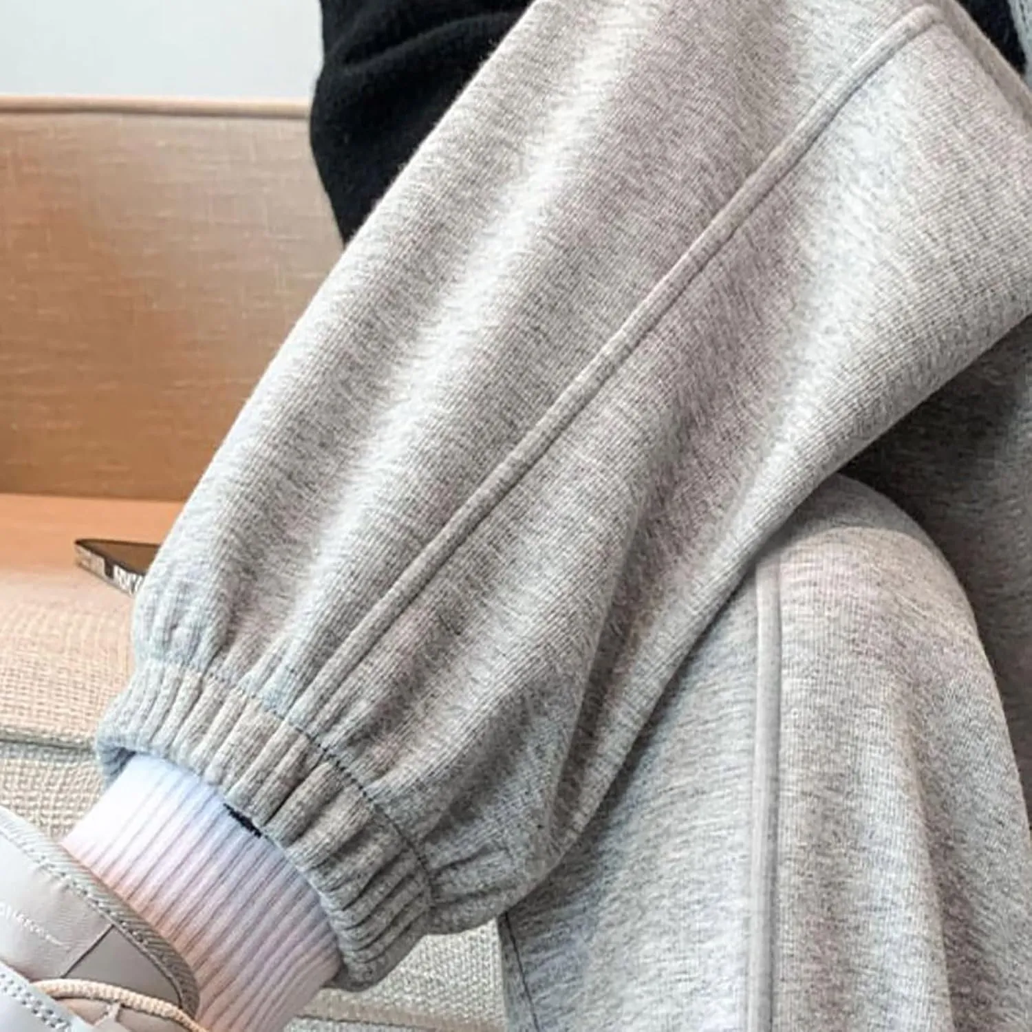 Fleece Sweatpants for Women High Waisted Winter Warm Casual Lounge Jogger Pants with Pockets Cinch Bottom Trousers