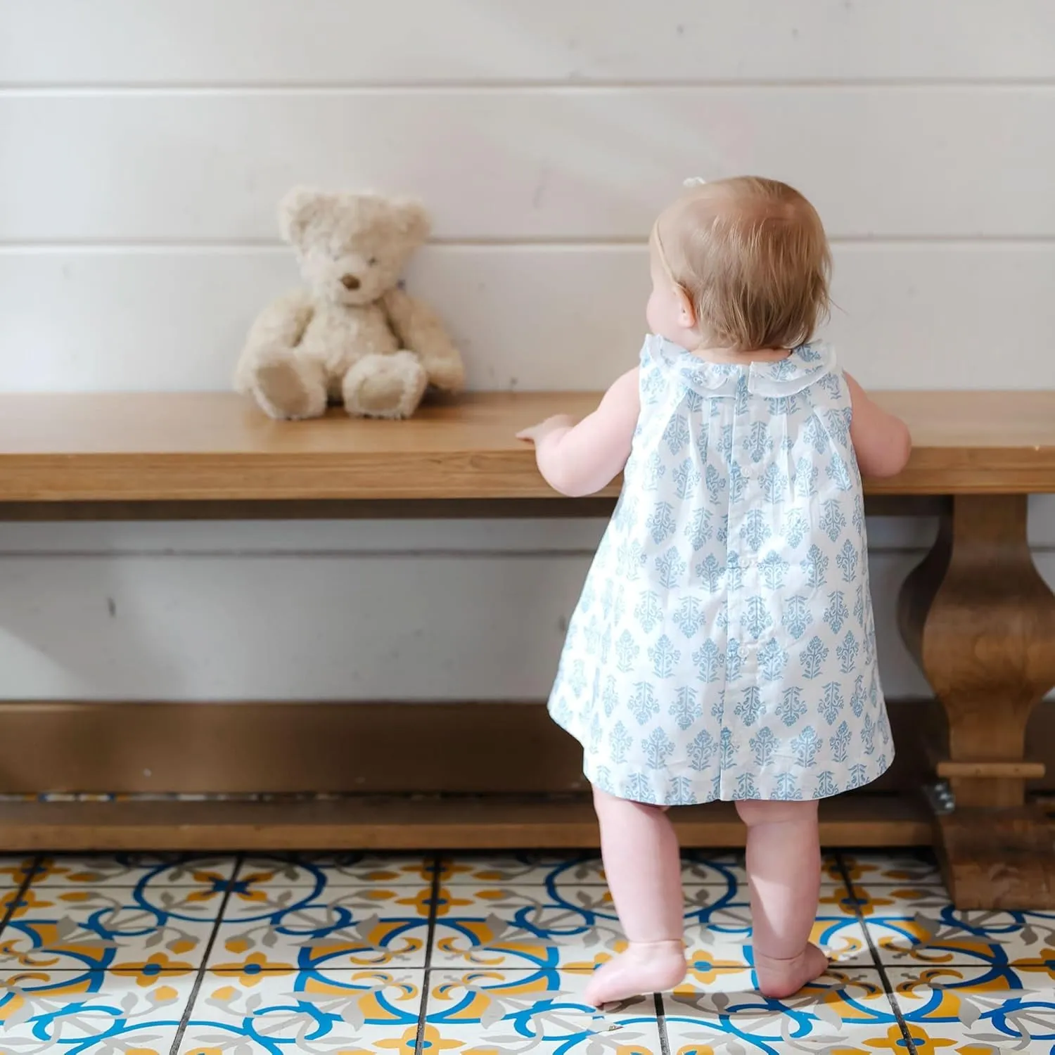 Hope & Henry Layette Baby Girl Woven Swing Top and Ruffle Bloomer 2-Piece Set